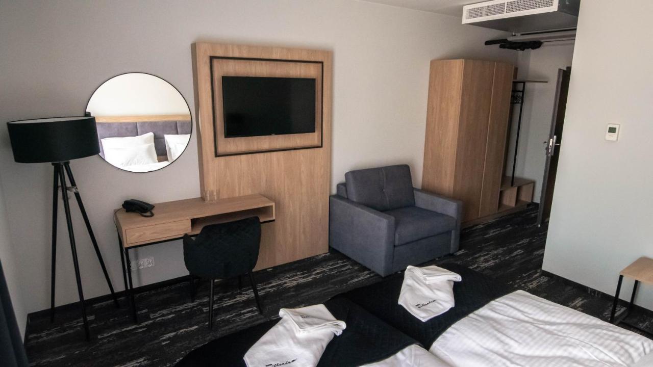 Nowe Millenium Aparthotel ชวีโนวิชแจ ภายนอก รูปภาพ