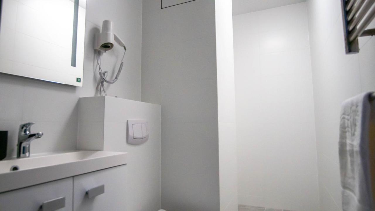 Nowe Millenium Aparthotel ชวีโนวิชแจ ภายนอก รูปภาพ